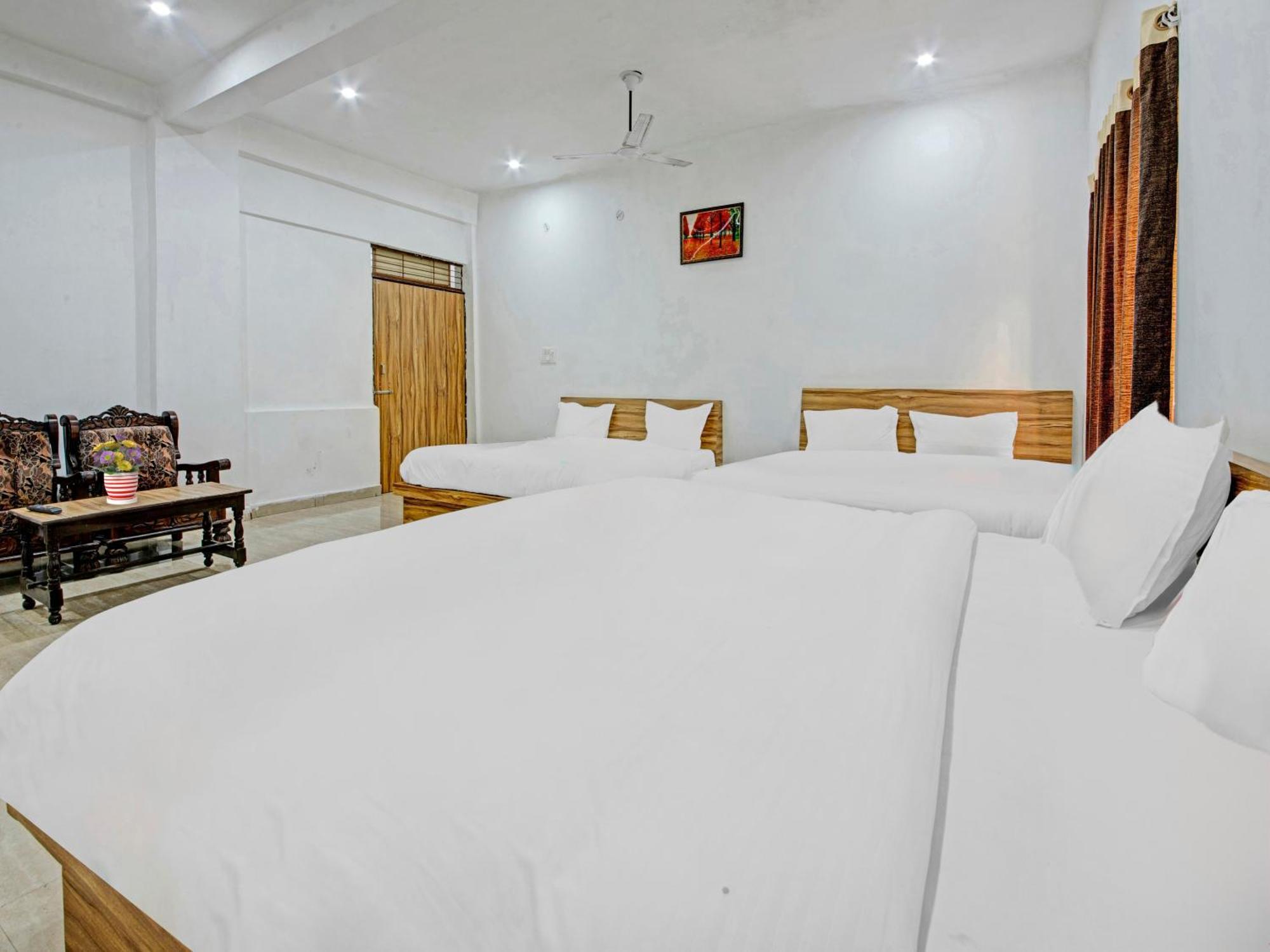 Hotel Kailasha Uttarkāshi Zewnętrze zdjęcie