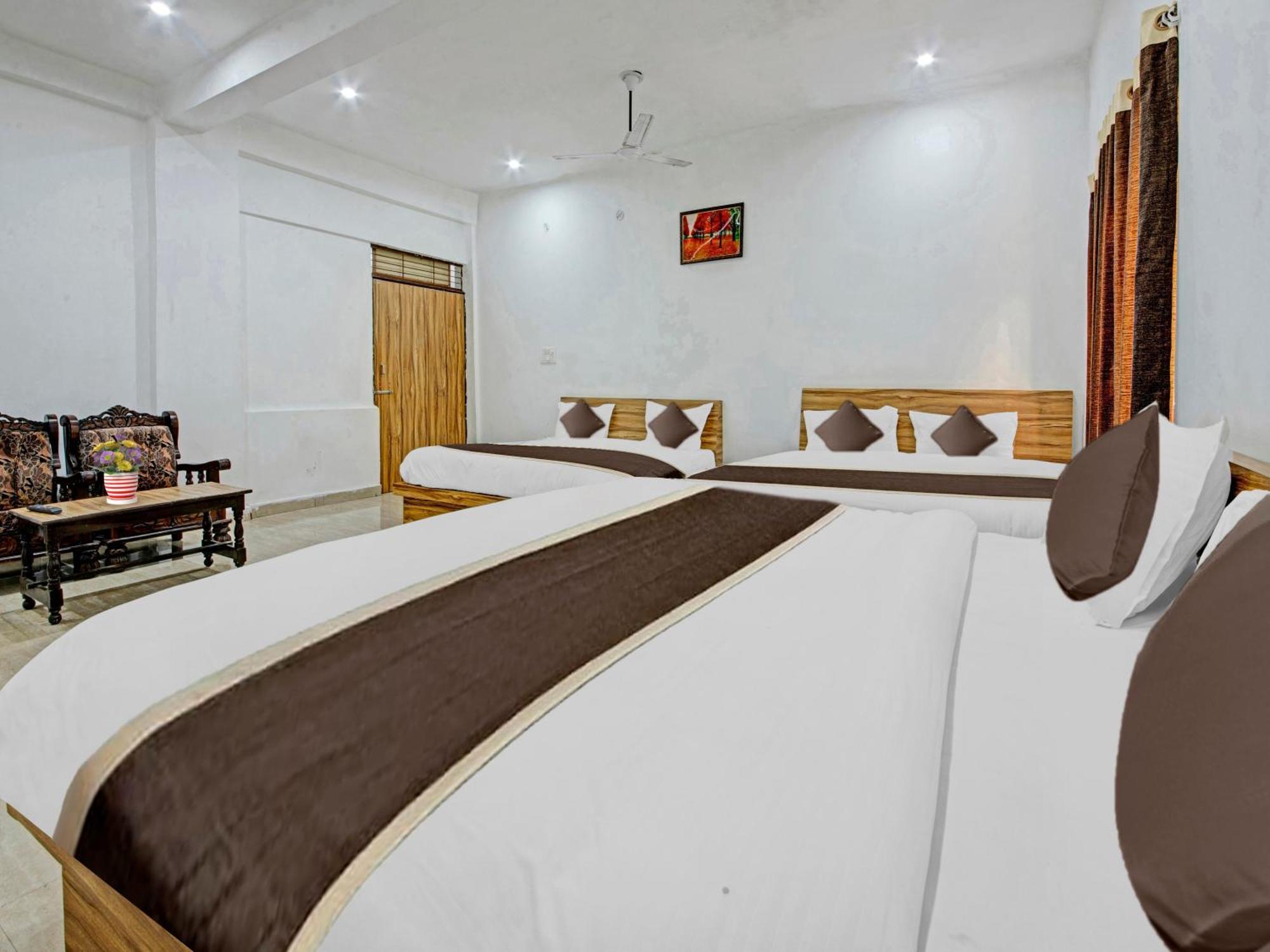 Hotel Kailasha Uttarkāshi Zewnętrze zdjęcie