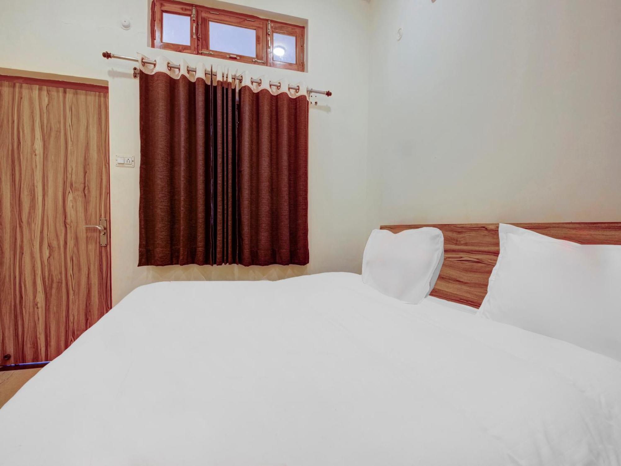 Hotel Kailasha Uttarkāshi Zewnętrze zdjęcie