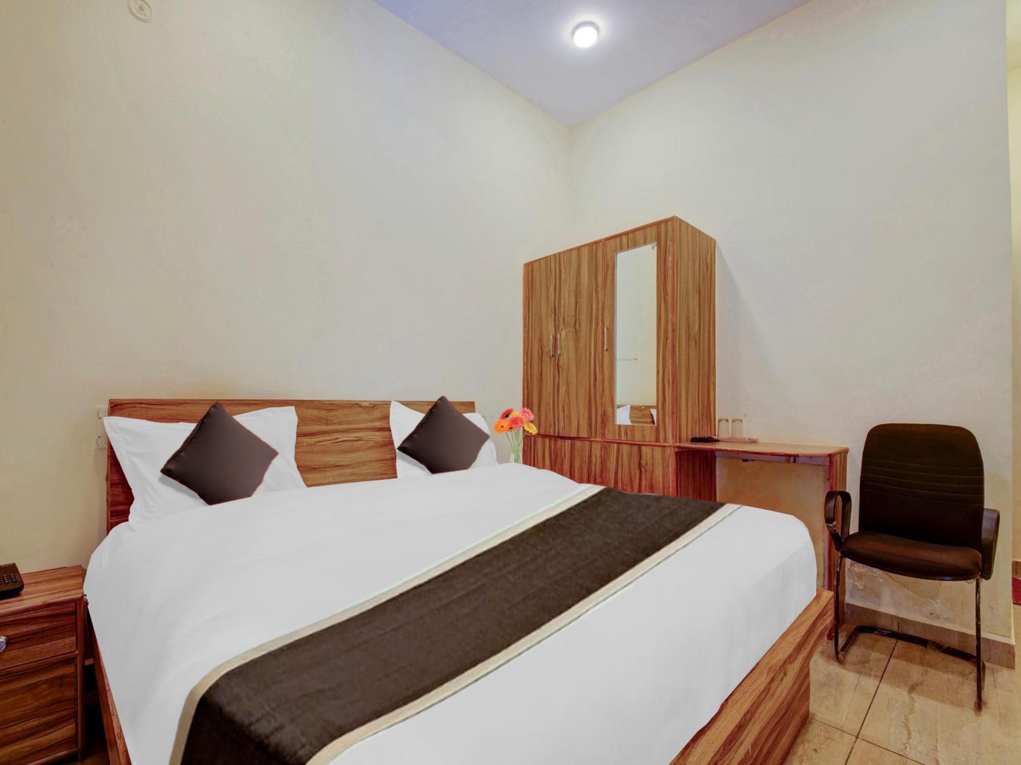 Hotel Kailasha Uttarkāshi Zewnętrze zdjęcie